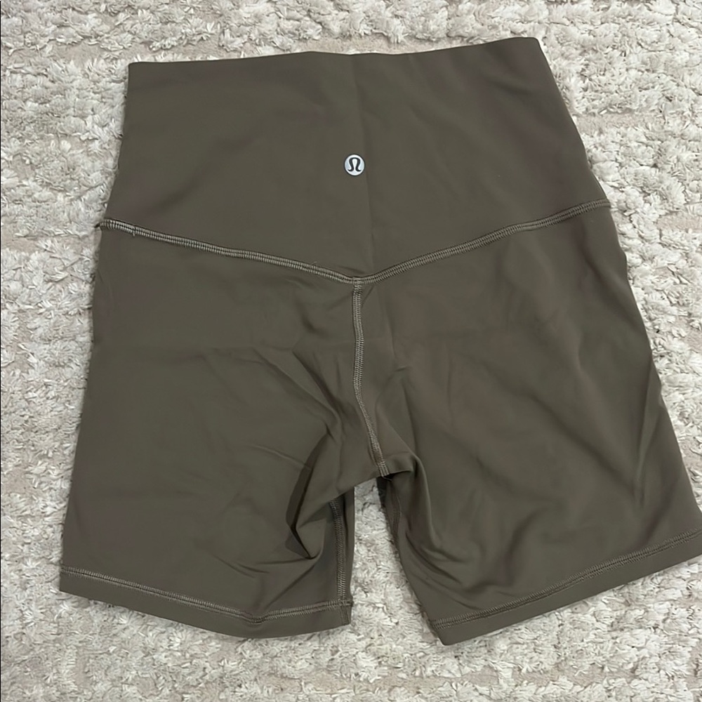 Lululemon Align light brown Women's High-Waisted Shorts 6 inch